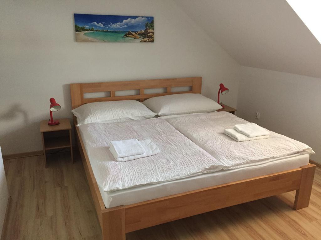 Ubytovanie Joli Jovice Exteriér fotografie